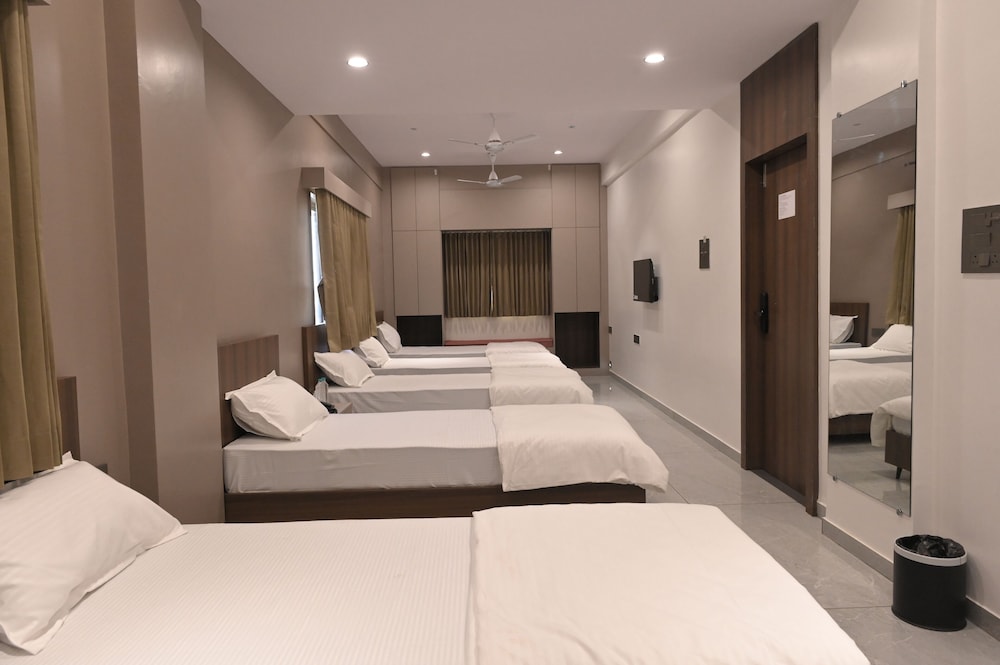 Plumeria Hotel
