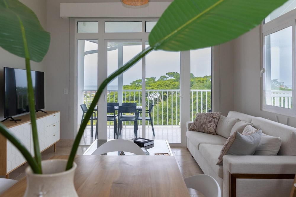 The Couples Condo by Acomodo