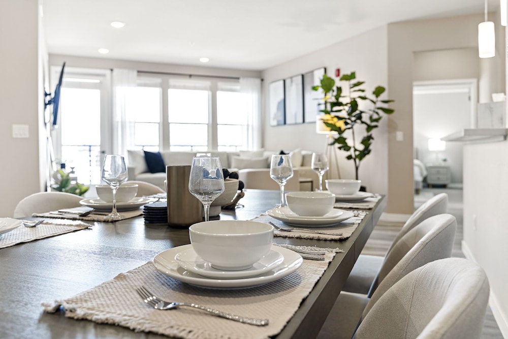 Designer Apt With Jacuzzi Walk To Casino Imax - Property Image 32