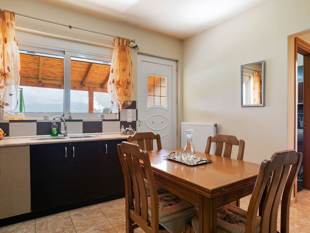 Welcoming Apartment in Venerato With Garden photo 5