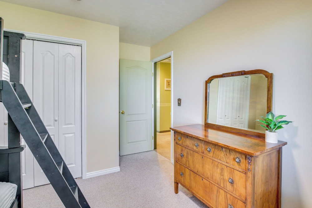 5 Mi to Downtown Logan: Scenic Retreat w/ Patio