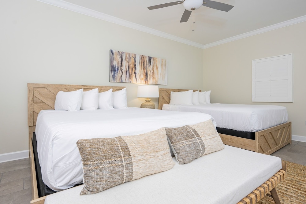 Phoenix Gulf Shores Ii 803 3 Bedroom Condo