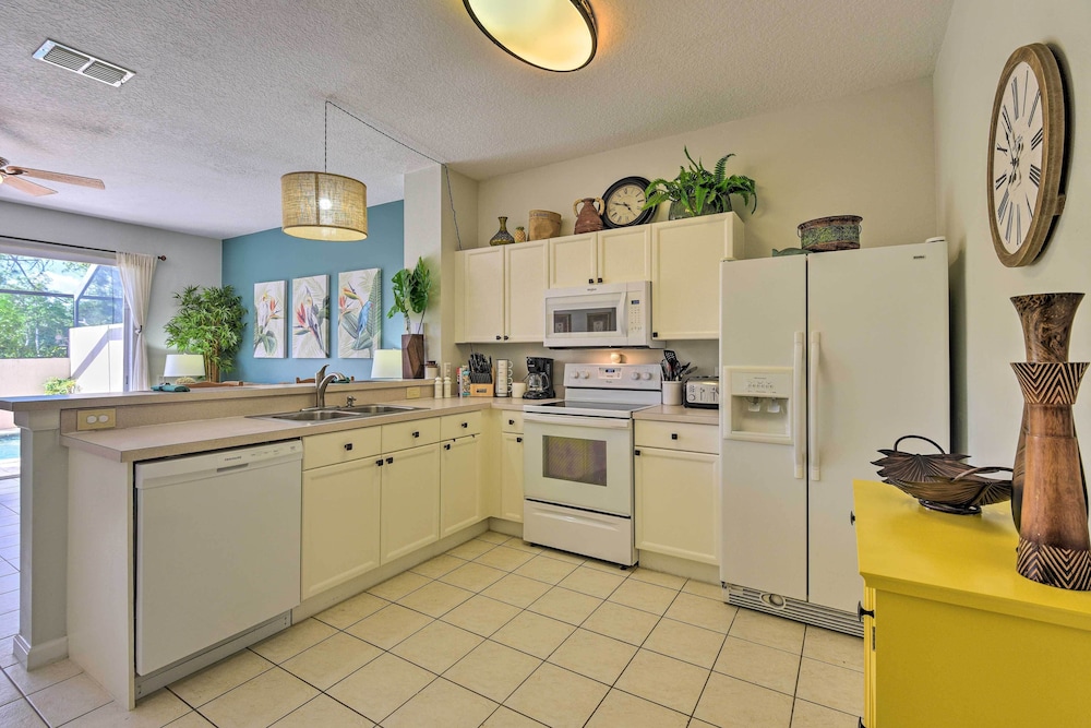 Kissimmee Home w/ Private Pool < 3 Mi to Disney!