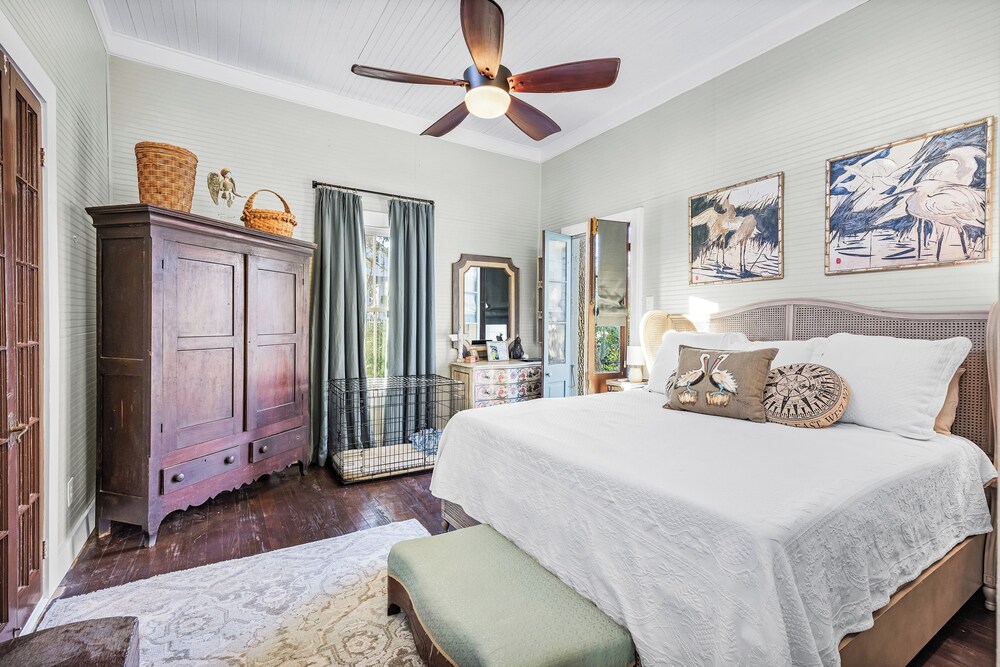 Drackett House by Whiskey Properties