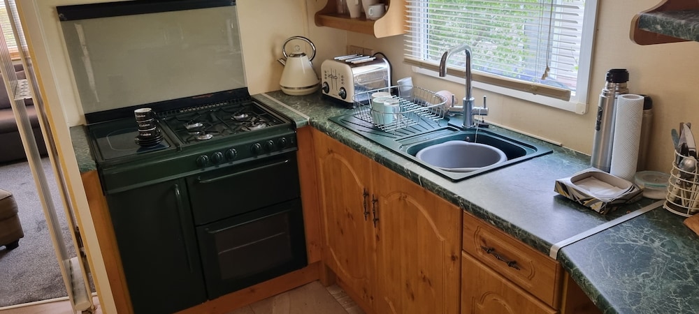 Kingussie Vacations - Captivating 2-bed Holiday Home in Kingussie - Property Image 5