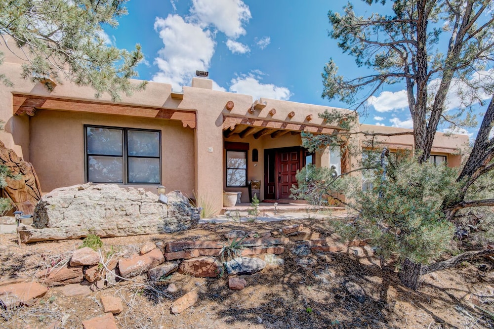 Santa Fe Vacations - Moonstar - Property Image 1
