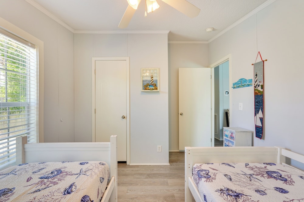 2 Blocks to Beach! Family-friendly Home in PCB