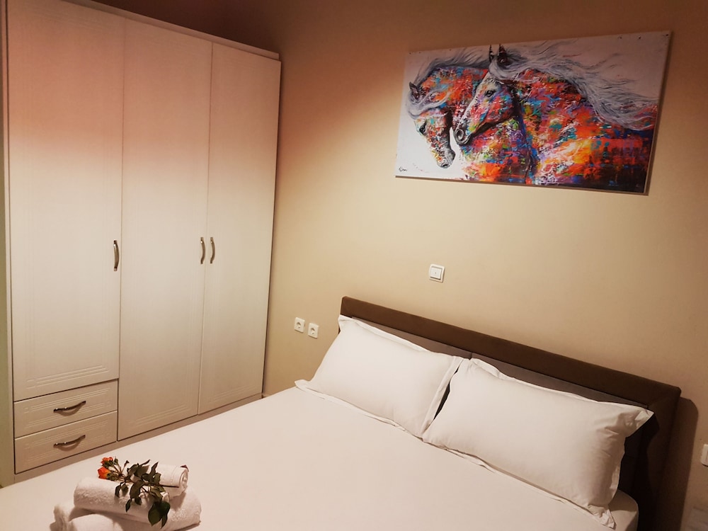 Blue Moon Apartments
