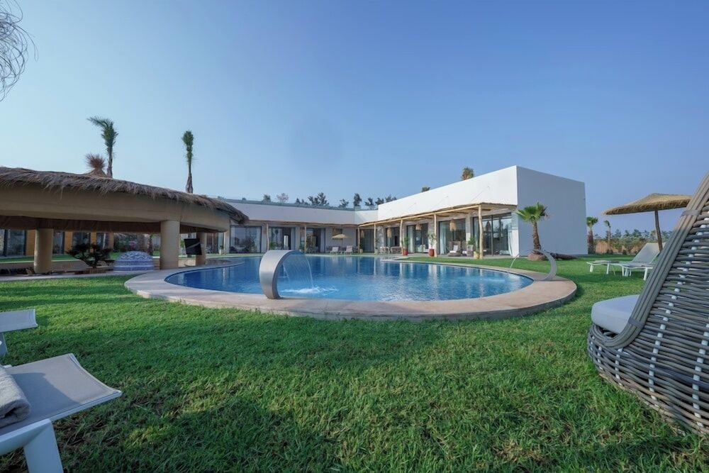 Villa PurSang Marrakech – Villa Privée de Luxe avec Hammam, Spa et Jardin
