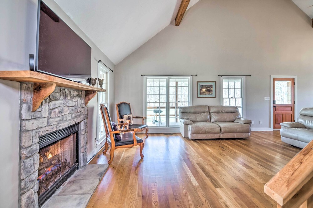 Lewisburg Vacations - Bright Green Gables Cabin: Hike, Swim BBQ - Property Image 34