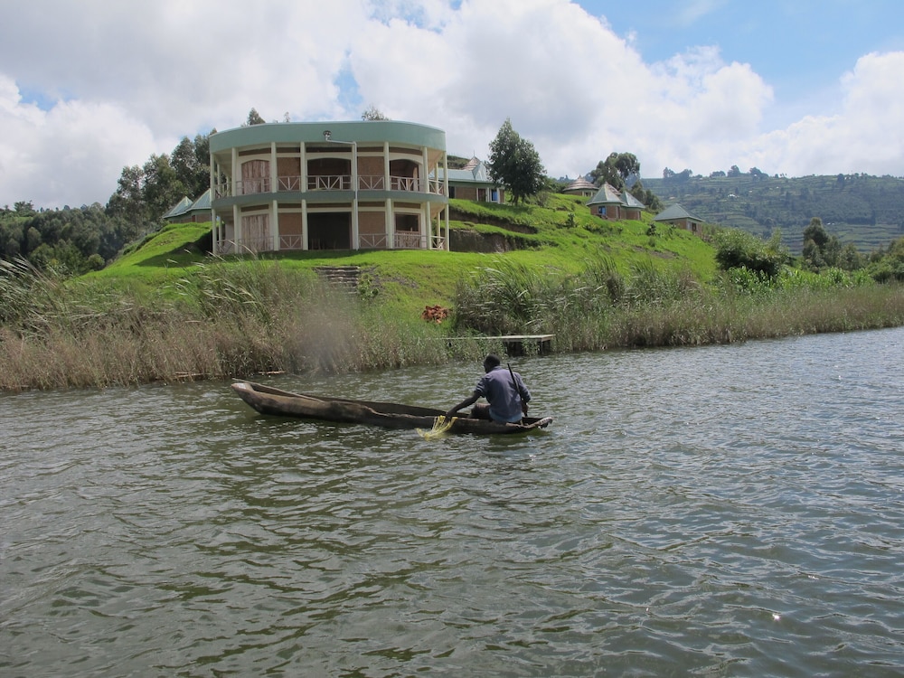 Photo 33