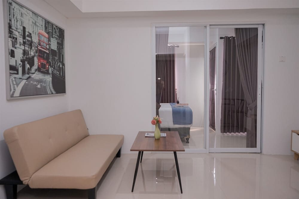 Elegant And Homey 1Br Apartment Tamansari Bintaro Mansion