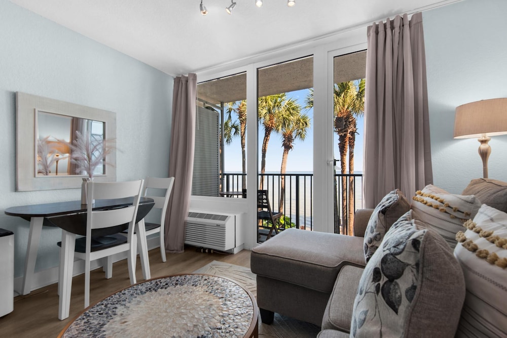 Bayside Inn 6282