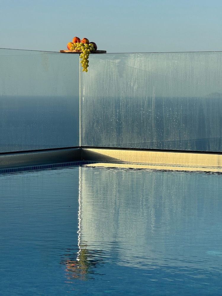 65 Stairs to Heaven Private Pool