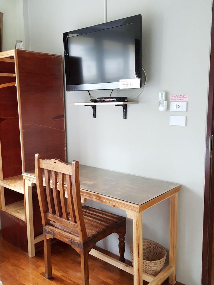 Bangkok Check Inn - Hostel