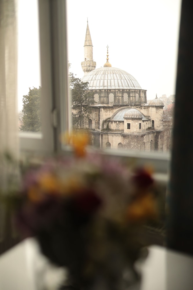 White Pearl Apart - Image 53