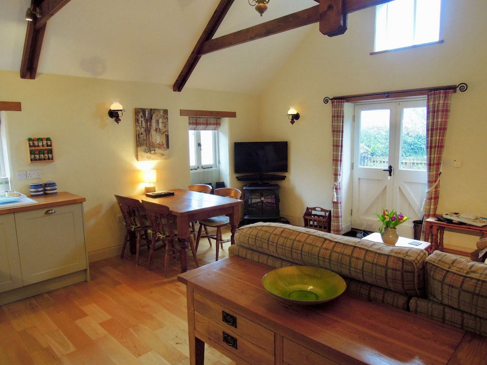 The Cider Barn With 2 Bedrooms and 1 Bathrooms