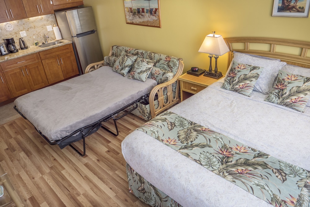 Tropical Studios at Marine Surf Waikiki
