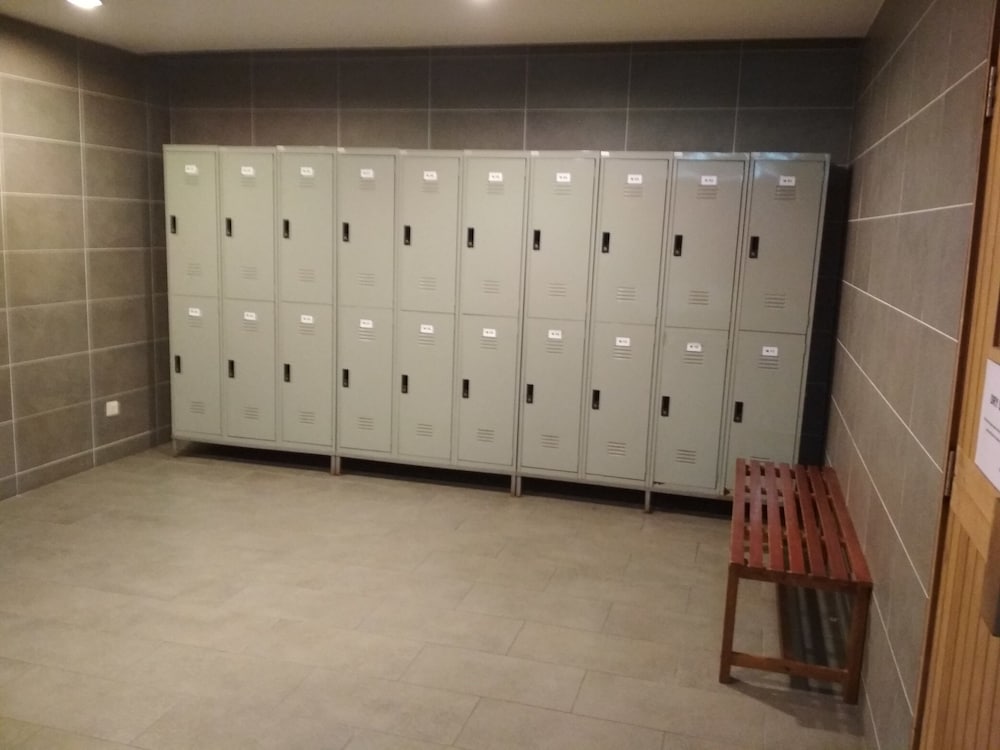 Queens Service Suite at Swiss Garden Residences