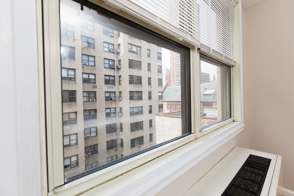 2 Bed Apt Ideally Located in UES of Manhattan