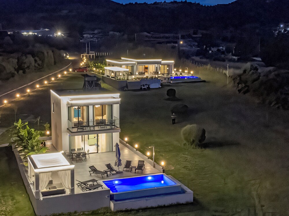 Continent Villas - Villa VIP