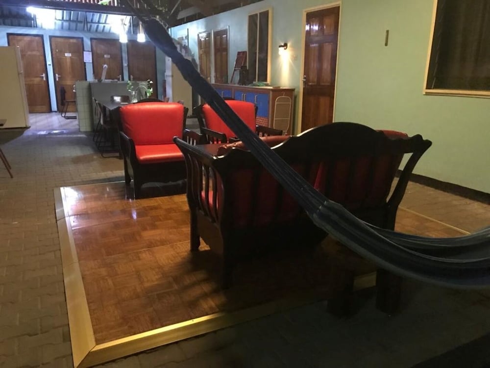 Unu Pikin Guesthouse