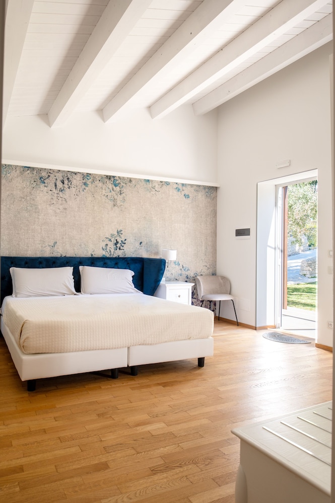MILLE SUITE GARDEN