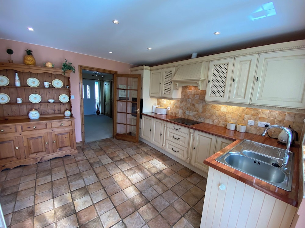 Bedw Arian Cottage