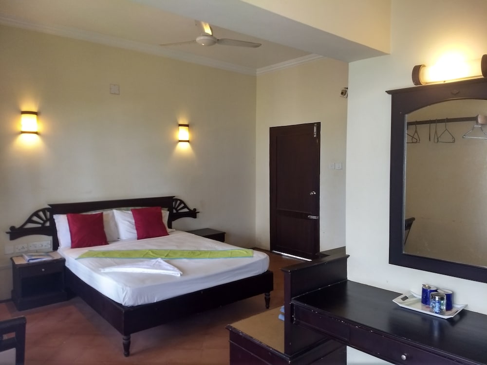 Blooming Bay - Clifftop Beach Resort