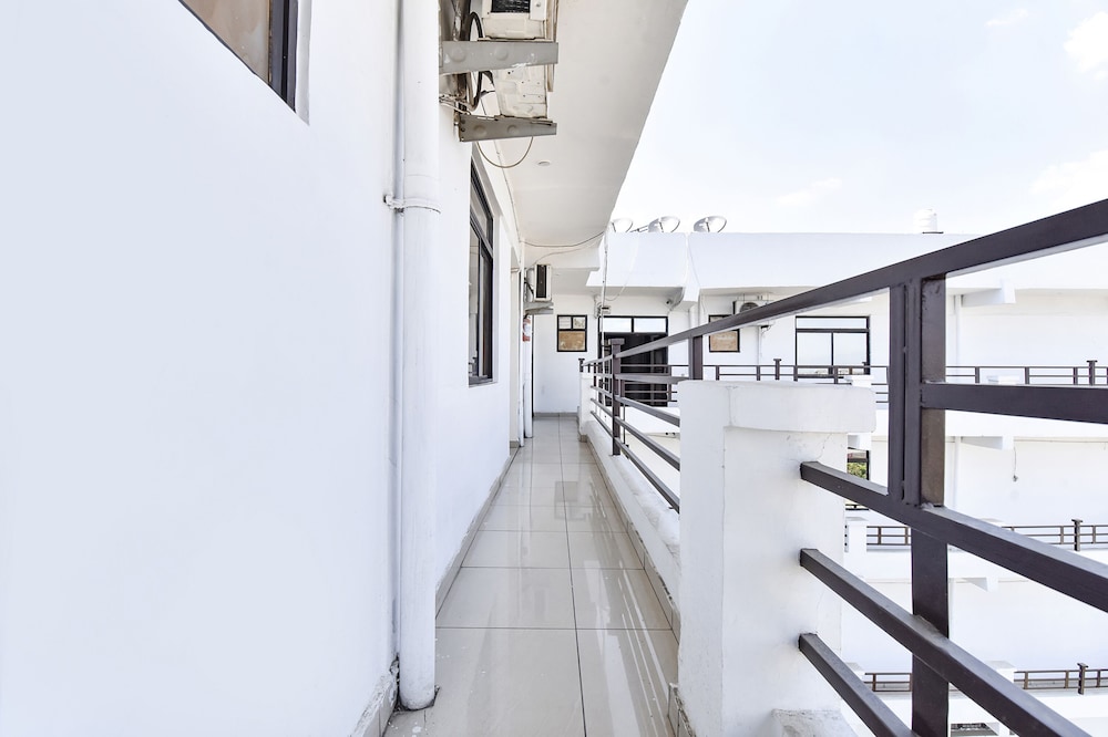Fabhotel Krb Paradise