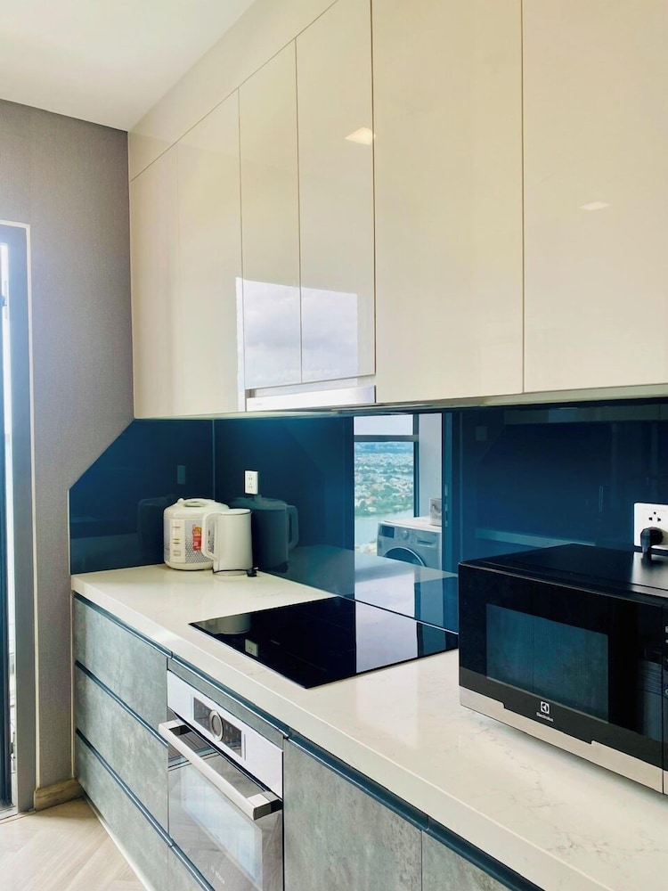 Serenity Serviced Apartments-Landmark 81