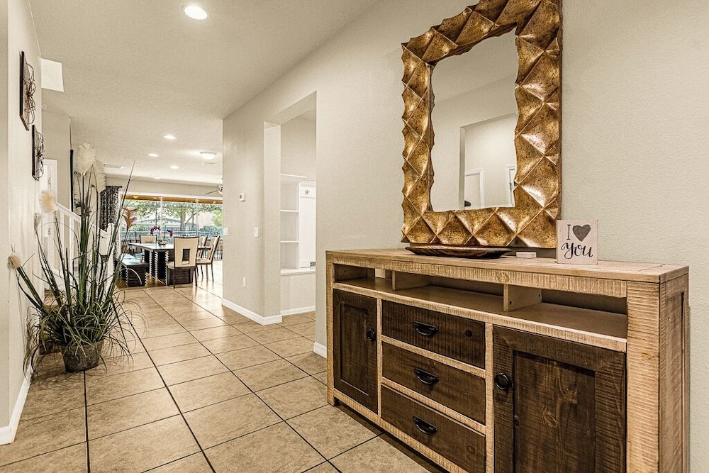 9BR Luxury Vacation Villa near Disney