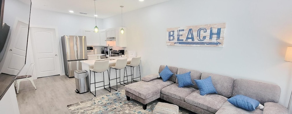 Villas De Laguna 4 3 Bedroom Townhouse