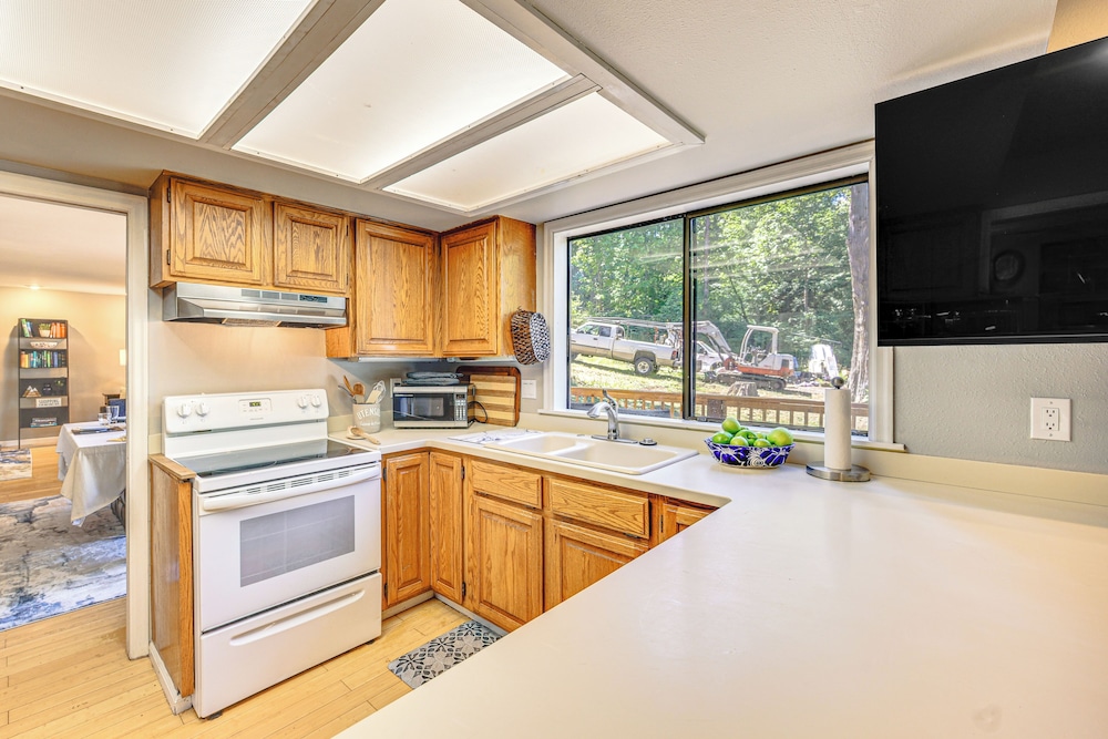 Home on > 1 Acre of Woods in Seattle Suburbs!