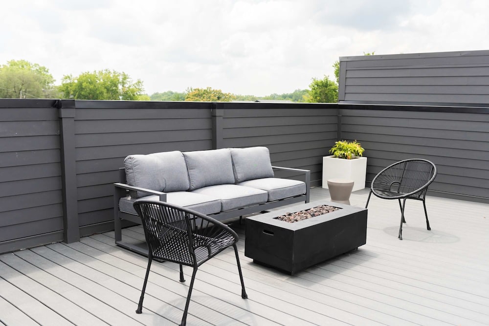 NEW 24 Guests 2 Rooftop Decks Near Downtown