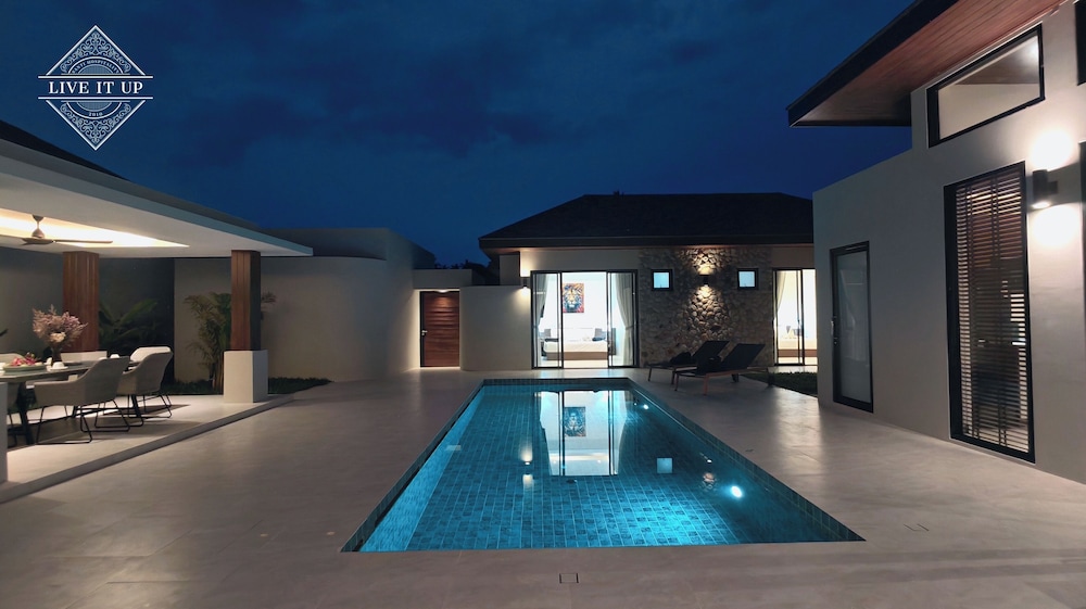 Santi Tara Villas