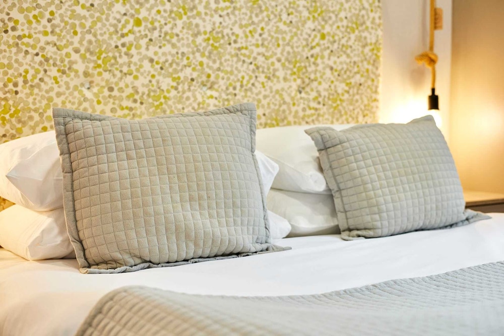 Host Stay Stone Beck Lodge