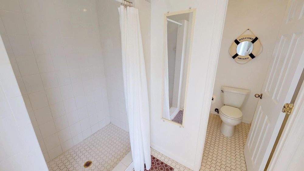 1603 Lovell Avenue Manor by Tybee Vacation Rentals