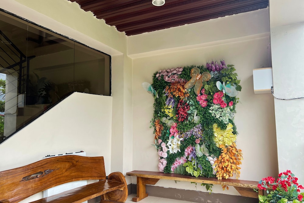 Sta Rosa Inn Iloilo powered by Cocotel