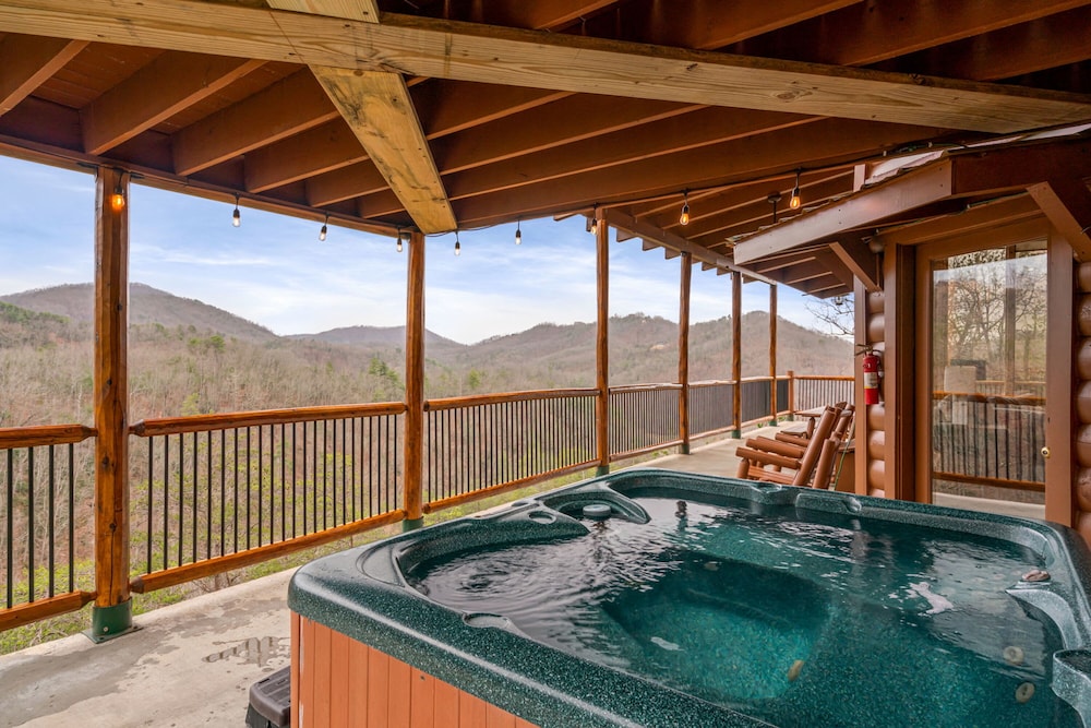 47majestic Luxe 3bd 3 5ba w Spectacular Views view 5