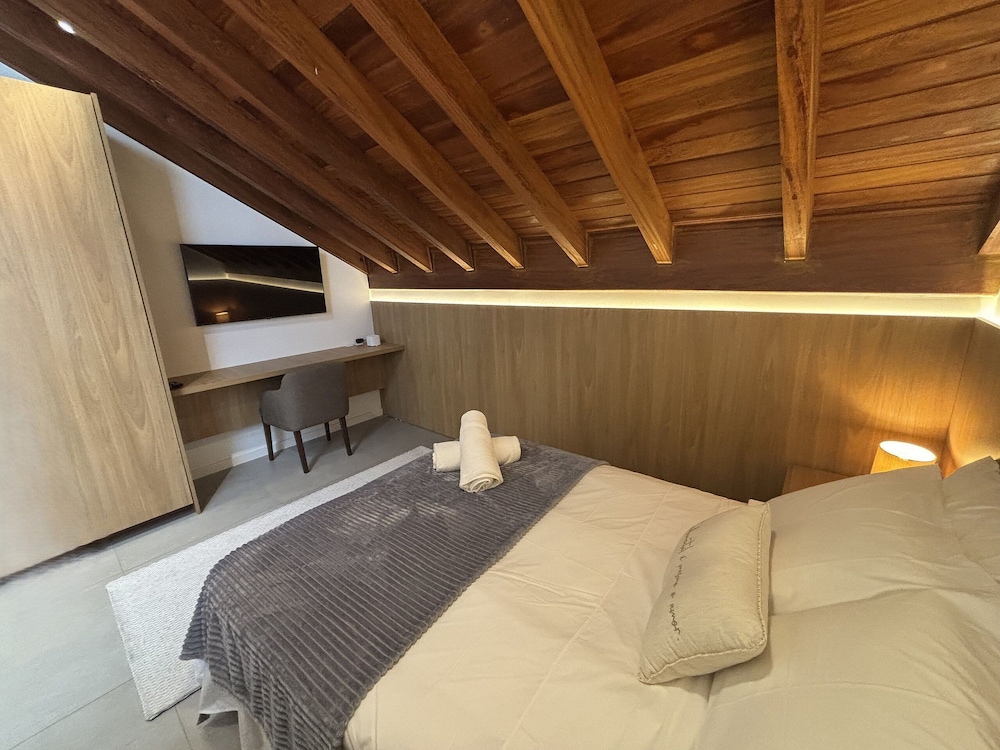 Modern Studio in Downtown Floripa Cma0101