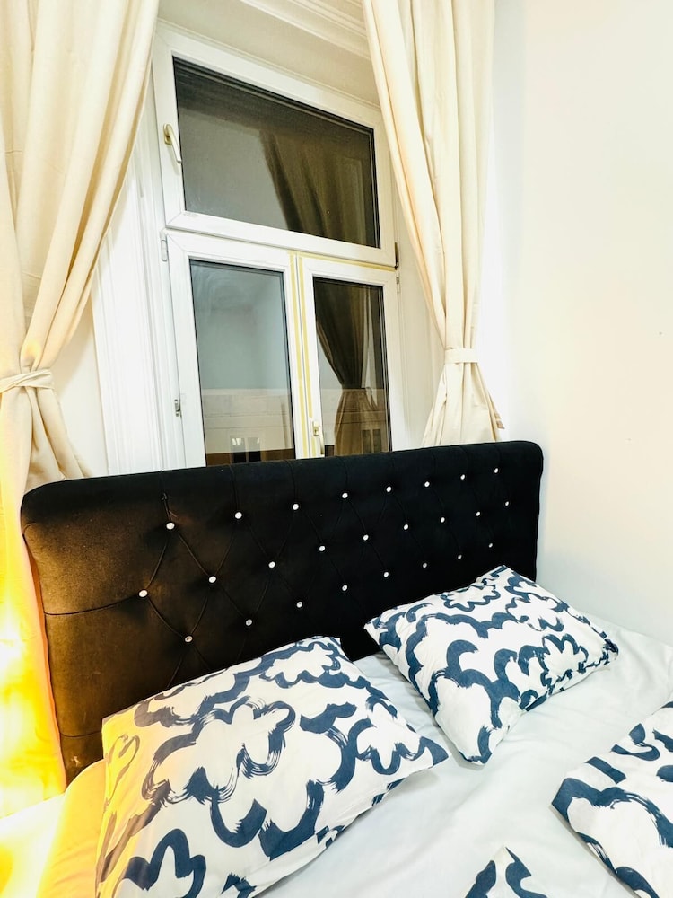 Affordable 5BR Apartment Atzgersdorf