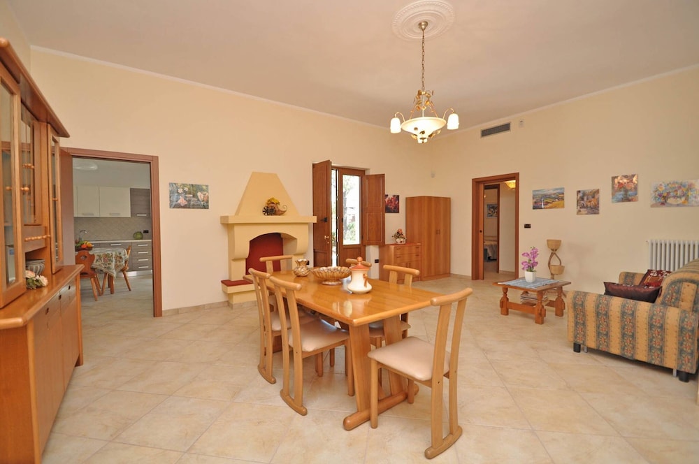Villa Marechiaro 50 m From the sea 3 Bedrooms 2 Bathrooms