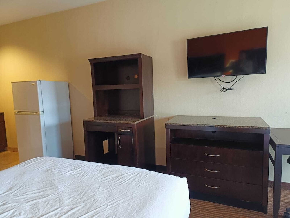 Westwood Inn Extended Stay by OYO Gonzales TX