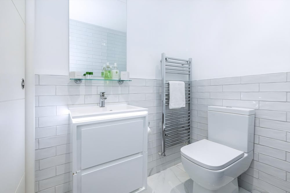 Elegant Three-bed Marylebone Flat Near Oxford Circus!