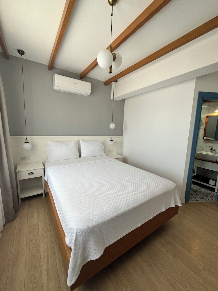 Bozcaada Teras Otel - Image 37