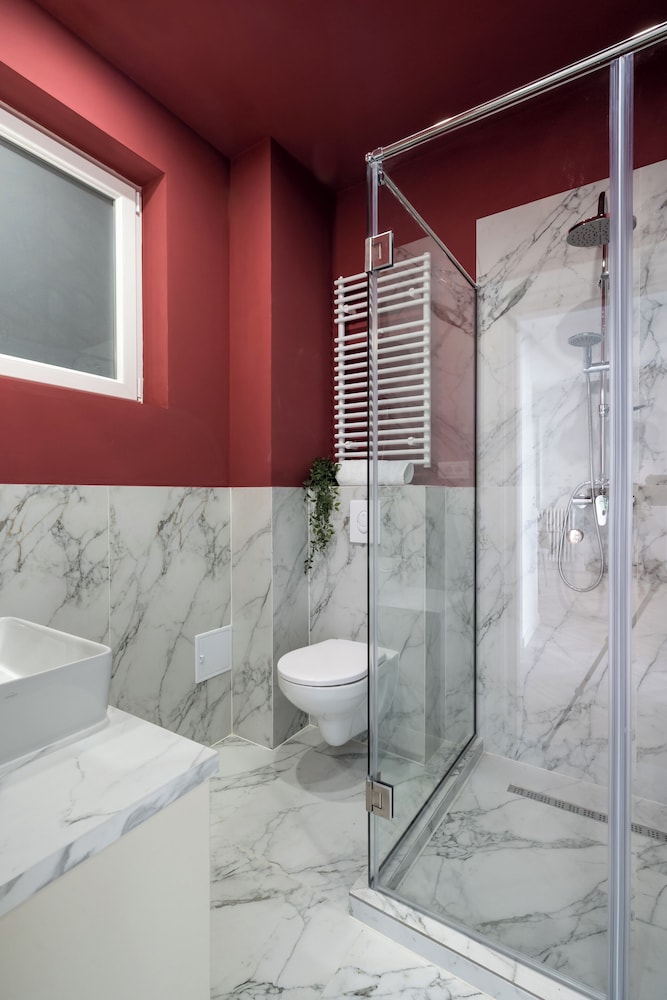 Refined & Spacious 3-Bedroom Flat Near Cismigiu, Balcony with Boulevard Views