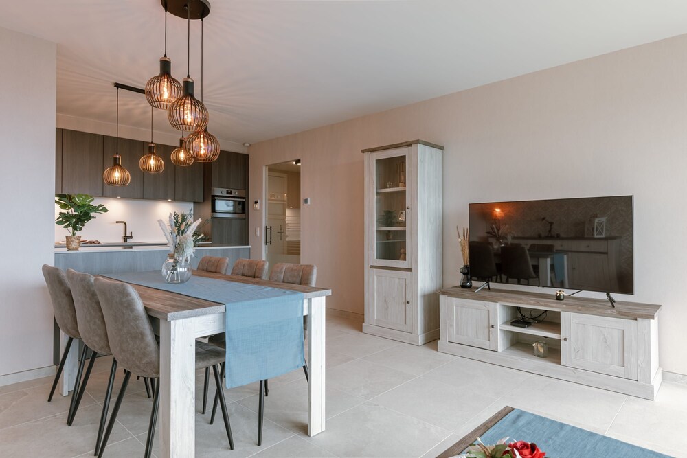 Stunning Apartment With Golf Course Views