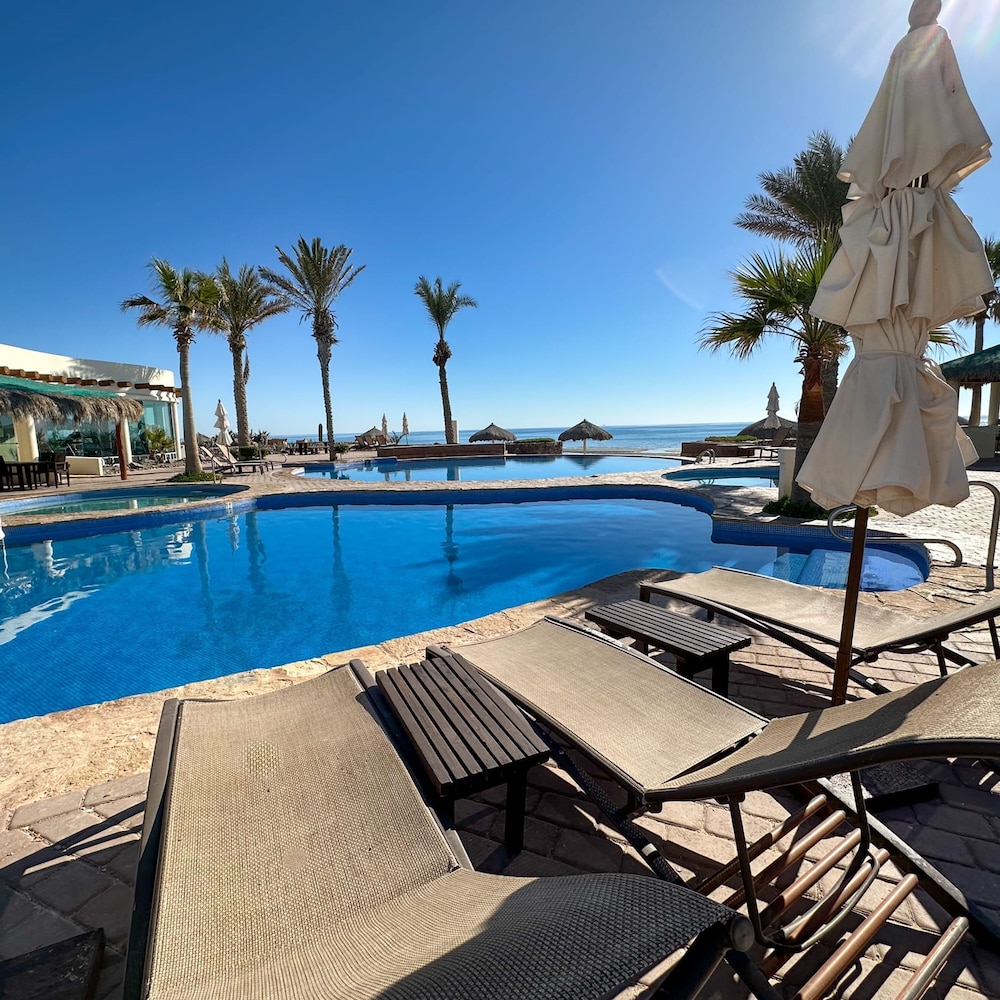 Splash Into Style Ground Floor Poolside Condo