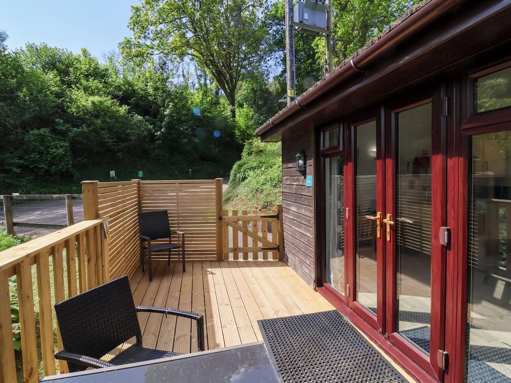 Chalet Log Cabin C9